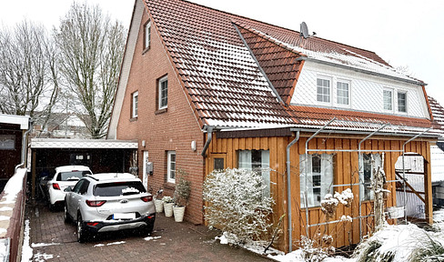 Modernisiertes Einfamilienhaus (DHH) mit 4 Zimmern in Stade