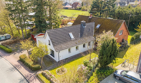 Versatile house with a large garden.