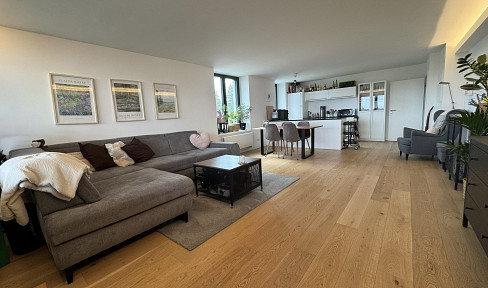 Spacious 2-room apartment with a lovely kitchen, built-in wardrobe, and washing machine.