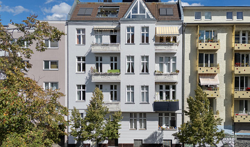 Kapitalanlage: Vermietete Altbauwohnung Friedenau – provisionsfrei mit AfA (RND 21J)