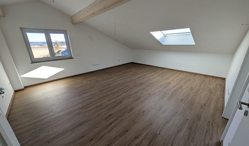 "gekühlte"Neubauwohnung DG 2 Zimmer im Niedrigenergiehaus