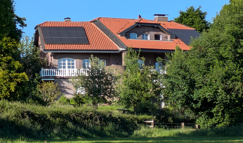 Beautiful villa in a country house style, with breathtaking views.