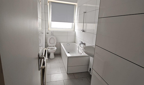 Sanierte 3,5-Zimmer-Wohnung in fußläufiger Uni-Nähe (150 m) – Balkon & Tageslichtbad