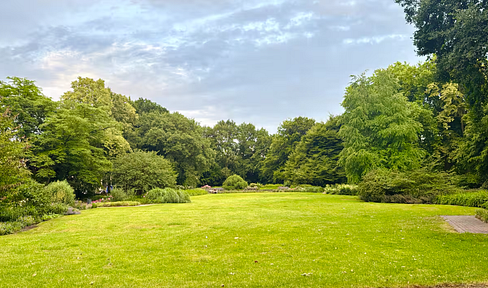 Bremen! 2-room apartment with fitted kitchen and balcony is looking for new residents.