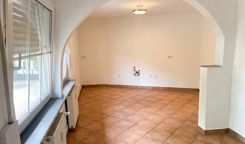 Maisonette-Glück in Nidderau mit EBK: Modernes Wohnen auf zwei Ebenen mit Traum-Außenbereich