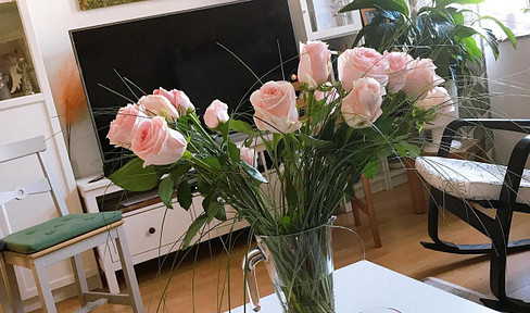 Attractive 3-room apartment in the city center - for sale by owner.