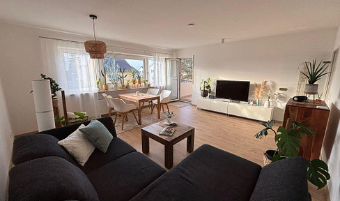 Very bright, high-quality 3-room apartment with a balcony and garage, located in the Nord district of Herzogenaurach.
