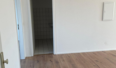 Quiet 2-room apartment in Apolda – renovated – Katharinenweg 18.