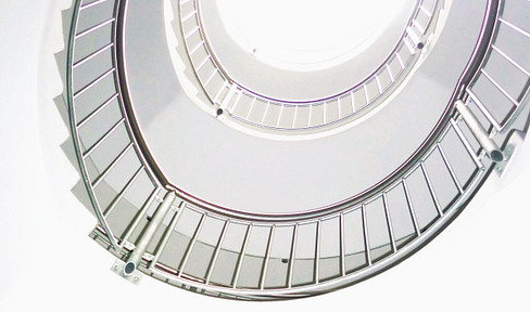 Innenhof-22qm-Dachterr.40Mtr zu U3-Maxfeld+FBH+Wi.garten-Flair Lift stadtparknah