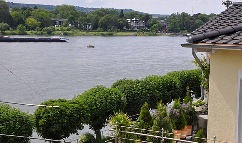 Panorama-Rheinblick / Excl. Wohnung in denkmalgeschützter Villa