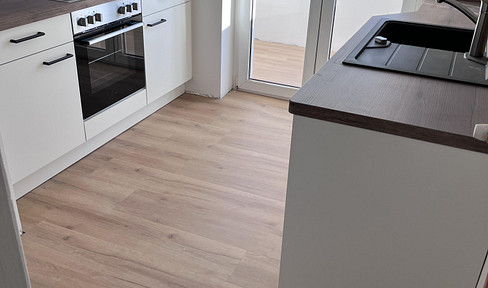 High-quality, completely renovated 2-room apartment – available for immediate occupancy in the Franken district of Stralsund.