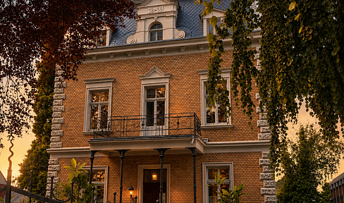 Stilvolle Altbauwohnung – Bad Honnef Zentrum