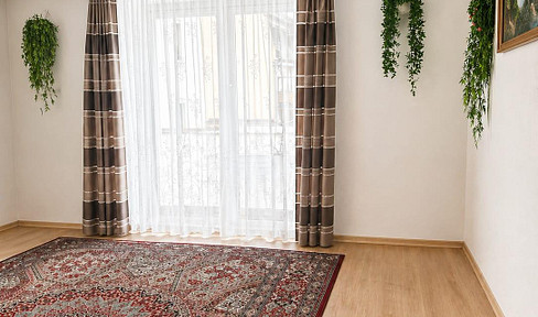3-bedroom apartment with balcony *NOT located near a job center*