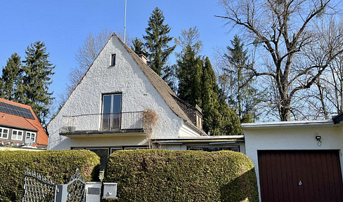 Wunderschönes Grundstück mit Seltenheitswert in Stockdorfer Bestlage