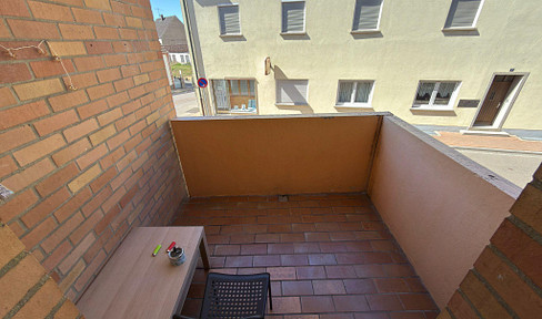 Partially furnished 2-room apartment with balcony in Schwandorf.