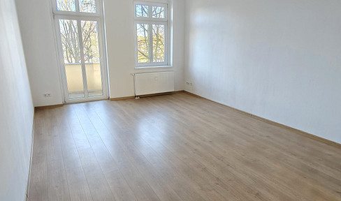 Moderne 1-Zimmer-Wohnung mit Balkon & Tageslichtbad - fußläufig zur S-Bahn Hennigsdorf