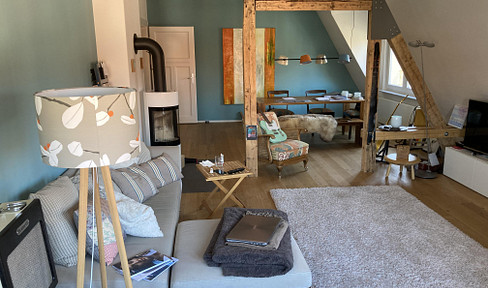 Beautiful 3-room apartment, designed by an interior designer, located in a unique neighborhood in Hannover-List.