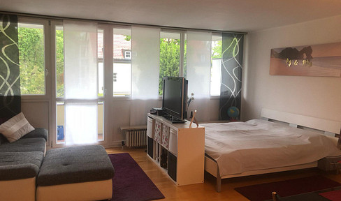 Bright, light-filled apartment near the Nymphenburg Canal.