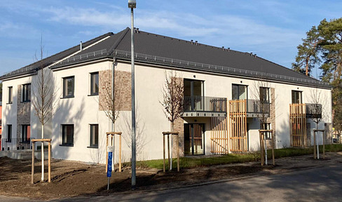 3-room apartment with a terrace and garden, located in a quiet residential area, with a fitted kitchen.