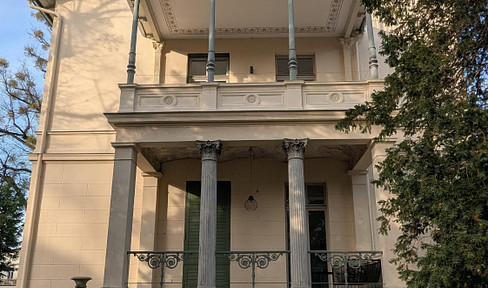 Representative office floors. Also suitable for mixed-use purposes, combining residential and commercial space.