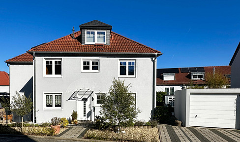 Mehr Raum. Mehr Wohngefühl. Stadtvilla mit Wintergarten in Bad Vilbel-Dortelweil