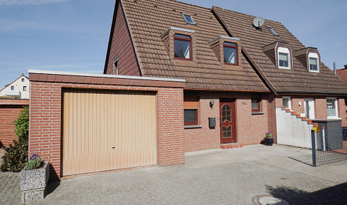 Rare opportunity: Renovated semi-detached house in Delmenhorst, Stickgras/Annenriede area.