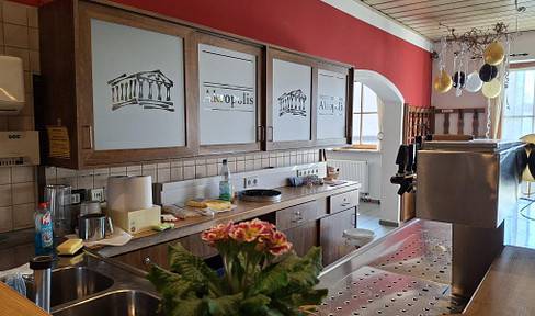 Well-established restaurant in the city center of Velburg.