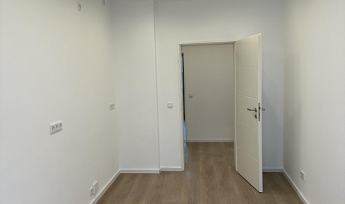 3-Zimmer-EG Wohnung mit Terrasse und Garten, luxuriös saniert - provisionsfrei