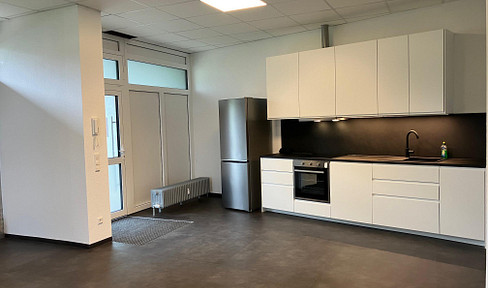 Kernsaniert und barrierefrei - 2,5-Zimmer-Wohnung mit top Anbindung