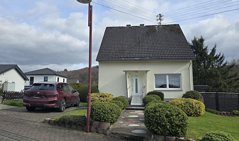 Well-maintained single-family home in Ellenhausen.