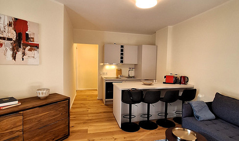 Kastanienallee 2,5 Zimmer Wohnung, frisch renoviert, möbliert