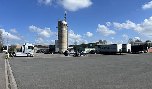 For rent: 4,000 square meters of logistics space with excellent connections, including a 200 square meter office area.