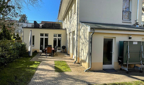 Charming cottage in the heart of Babelsberg, available directly from the owner.