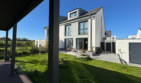 Neuwertige Premium-Doppelhaushälfte (Bj. 2023) | 192 m² | 6 Zimmer | Garten | Energieklasse A+