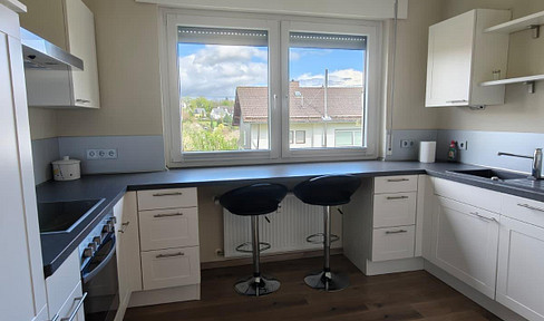 Tastefully decorated 2-room apartment with a wide view.