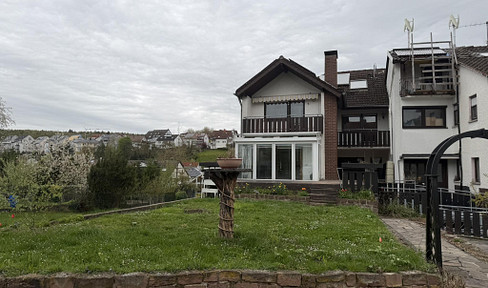 For sale by owner: Semi-detached house with a conservatory, fireplace, and photovoltaic system,...