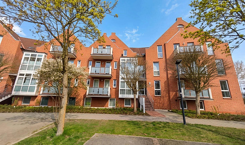 Duplex apartment on the top floor with a loft-like feel, located in Weyhe-Lahausen.