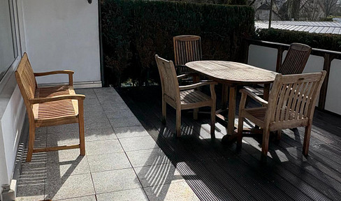 Apartment with terrace, no agency fees.