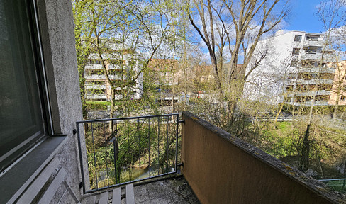 1-room apartment in Versbach with great potential.