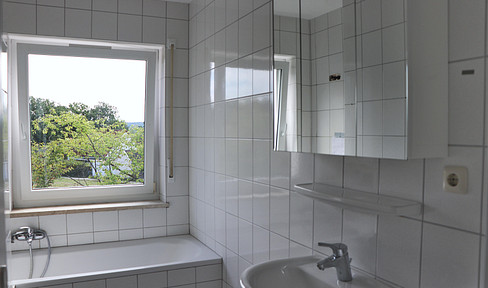 Recently renovated 3-room apartment in Buckenhofen.