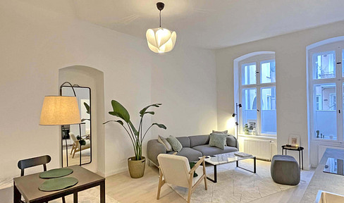 Provisionsfrei und kernsaniert - bezugsfreie Wohnung am Zionskirchplatz