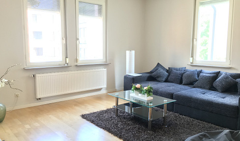 Charmante 3,5 Zimmer- Altbau-Wohnung mit Gartenanteil in begehrter Lage Killesberg/Feuerbach