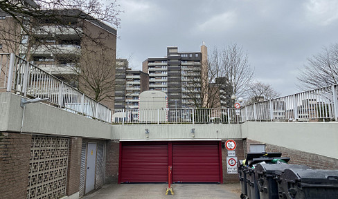 7.5% Return: 8 rented parking spaces in a basement garage in Cologne, Westhoven | INVESTMENT: €478 per month.