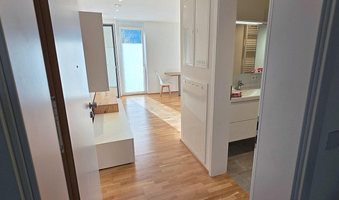 Bright and airy living space: 2.5-room apartment with terrace and garden in Nagold.