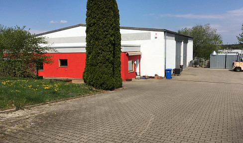 Warehouse space for rent. Suitable for commercial, storage, or production purposes.