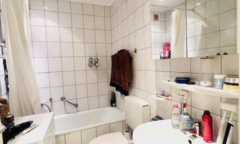 Stylish 2-room apartment in the city center of Offenbach, including fitted kitchen!