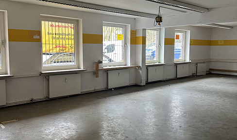 Attractive commercial space (646 m²) available in a medical center building – flexibly divisible – Volksdorf.