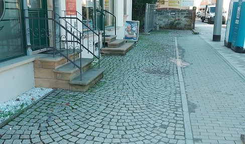 Lichtdurchflutete 4 Raum Wohnung im Dachgeschoss