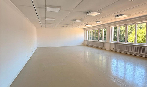 Special commercial space suitable for use as an office, studio, practice, or storage area.