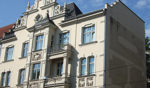 Hohe Rendite durch Schönheit - Mehrfamilienhaus in Stil der Neorenaissance - 8 Wohnungen